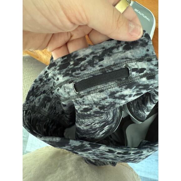 Lululemon Base Pace Leggings 24” Inseam Size 4 - Picture 7 of 8